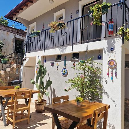 Otelia Pansiyon Ayvalı Εξωτερικό φωτογραφία